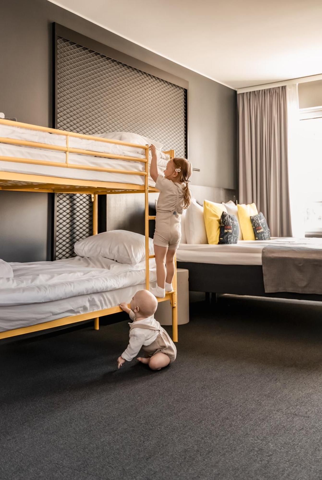 The Folks Hotel Konepaja Хелзинки Екстериор снимка